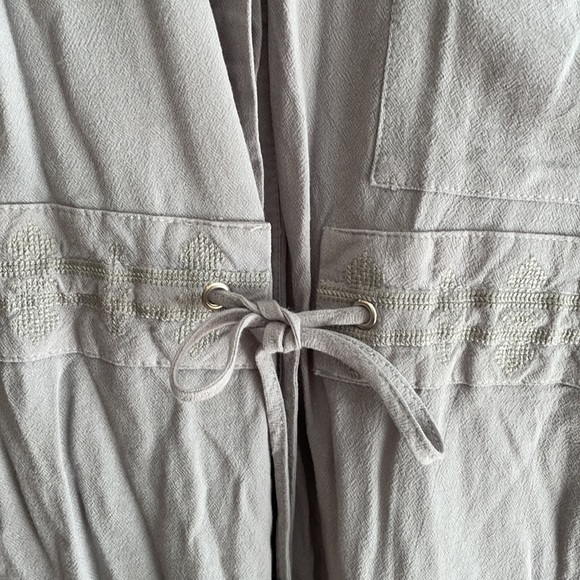 Grey great shape shirt with tie - Picture 6 of 9